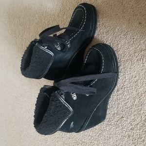 Rocket Dog sherpa-lined wedge booties